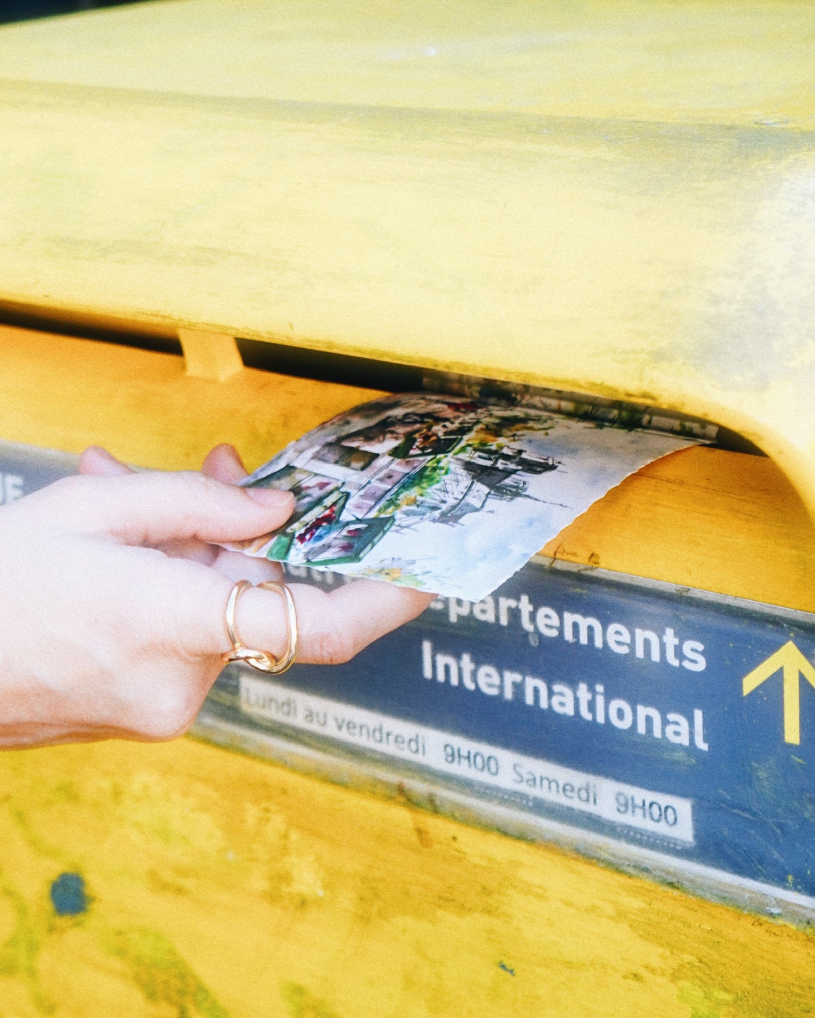 Paris Postcards: Handwritten messages from me to you